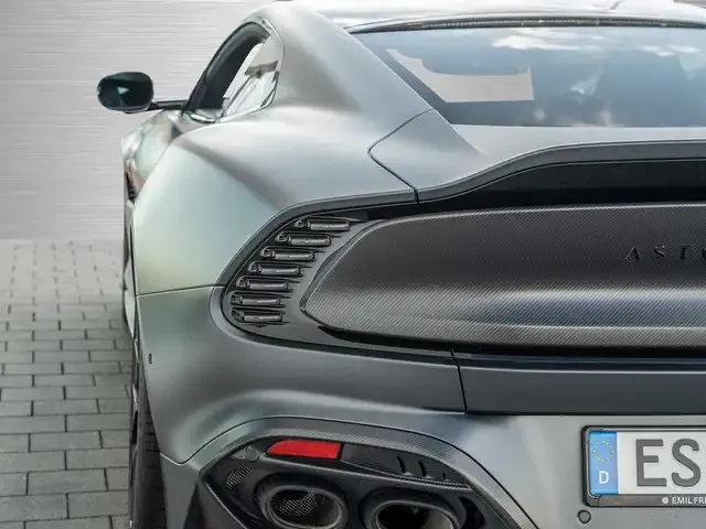 Aston Martin Vanquish