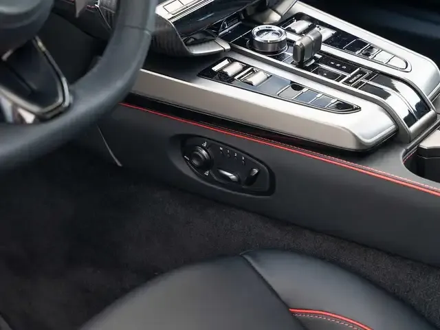 Aston Martin Vanquish