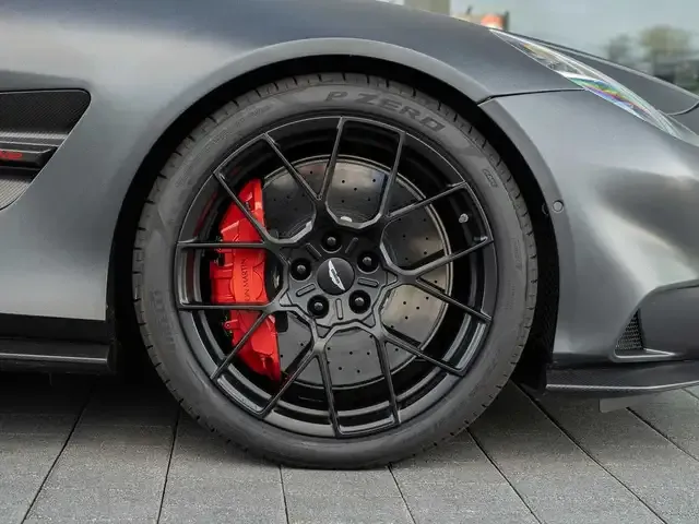 Aston Martin Vanquish