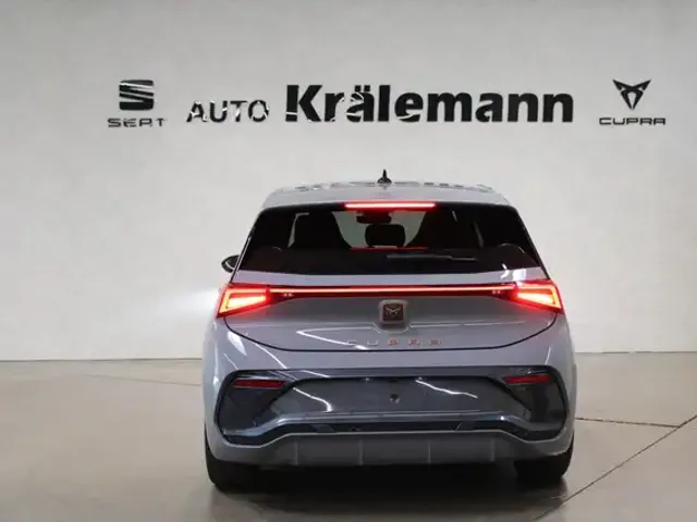 CUPRA Born