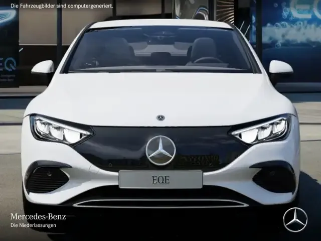 Mercedes-Benz EQE 300