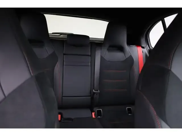 Mercedes-Benz A 35 AMG