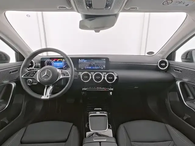 Mercedes-Benz A 220