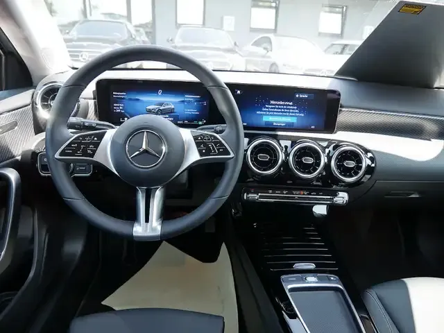 Mercedes-Benz A 180