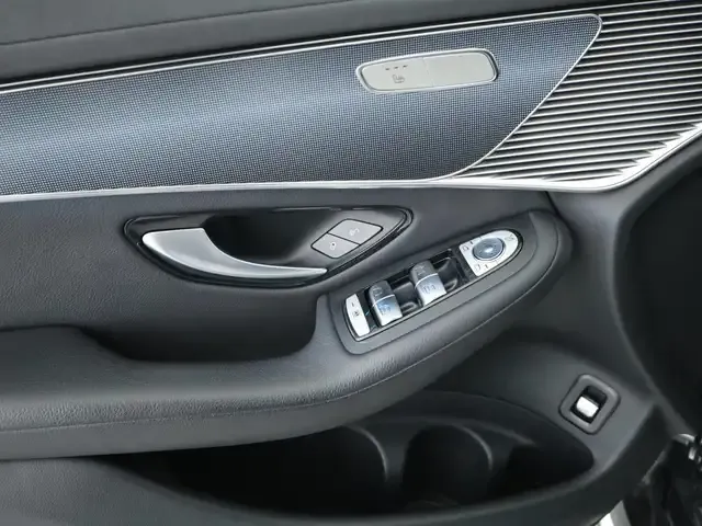 Mercedes-Benz EQC 400