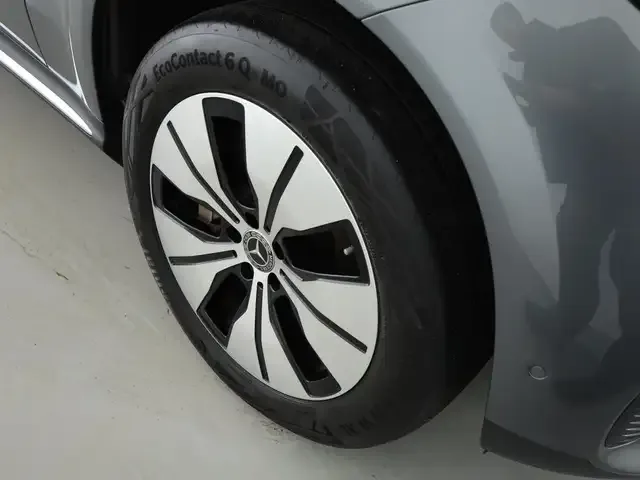 Mercedes-Benz EQC 400