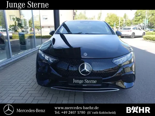 Mercedes-Benz EQE 300