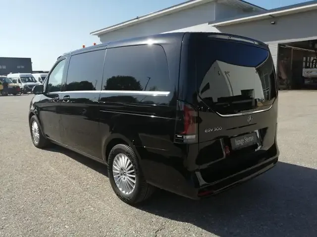 Mercedes-Benz EQV 300