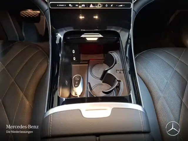 Mercedes-Benz EQE 350