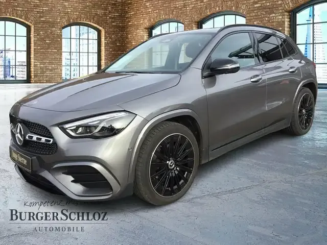 Mercedes-Benz GLA 220