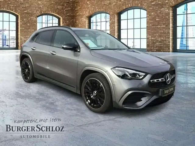 Mercedes-Benz GLA 220