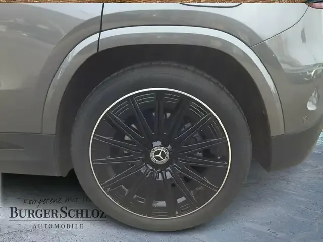 Mercedes-Benz GLA 220