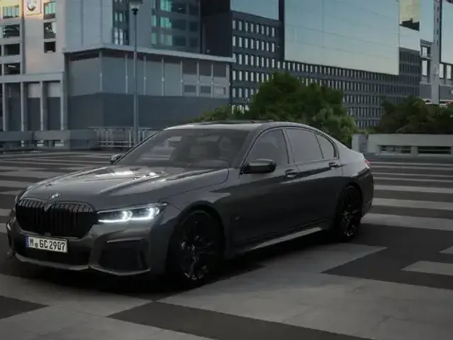BMW 740