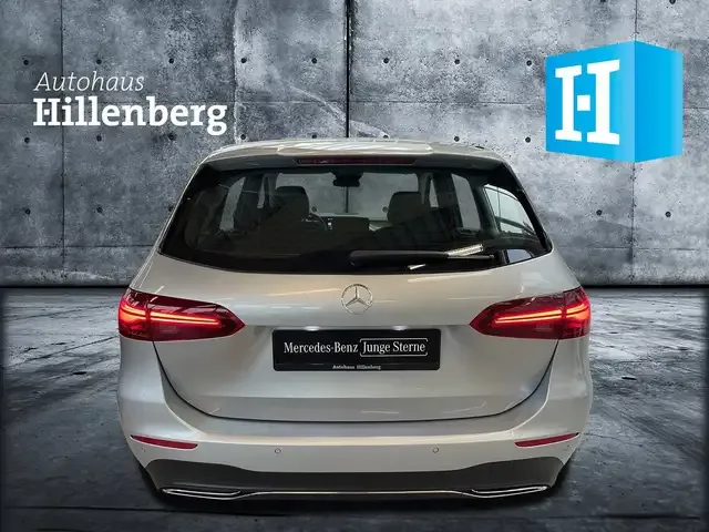 Mercedes-Benz B 200