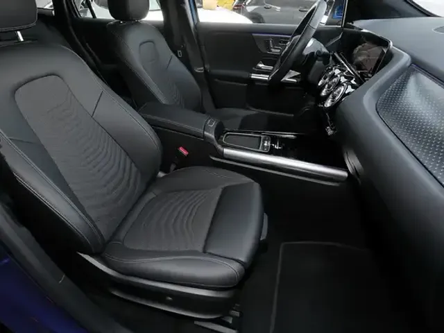 Mercedes-Benz EQA 300