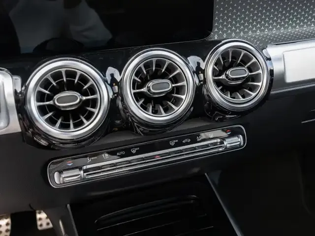 Mercedes-Benz GLB 250