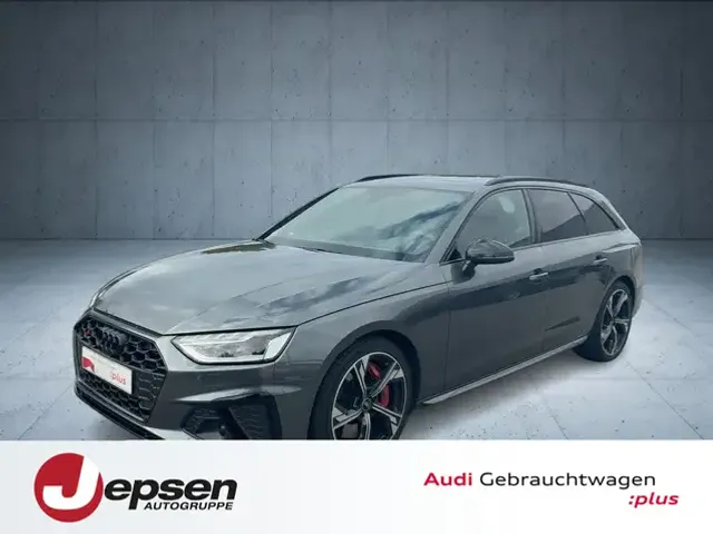 Audi S4