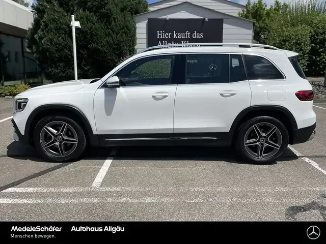 Mercedes-Benz GLB 180