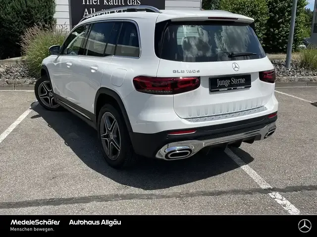 Mercedes-Benz GLB 180