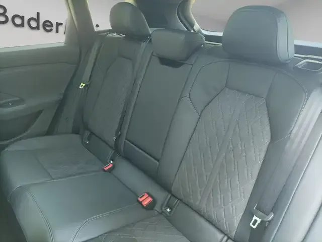 Audi Q6