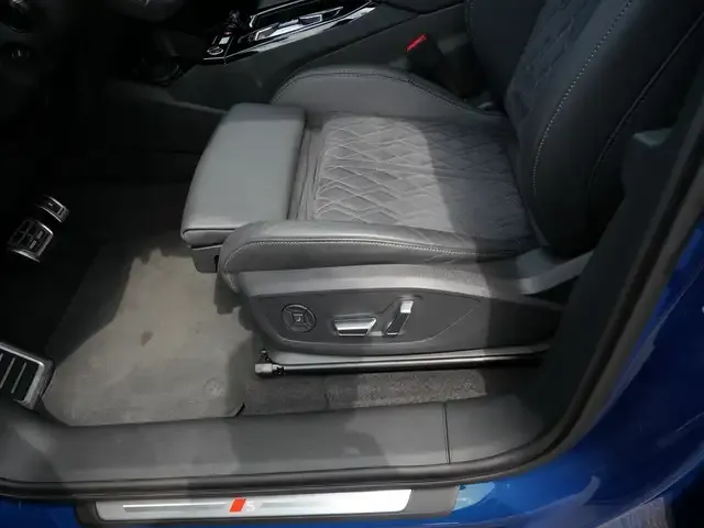 Audi Q6