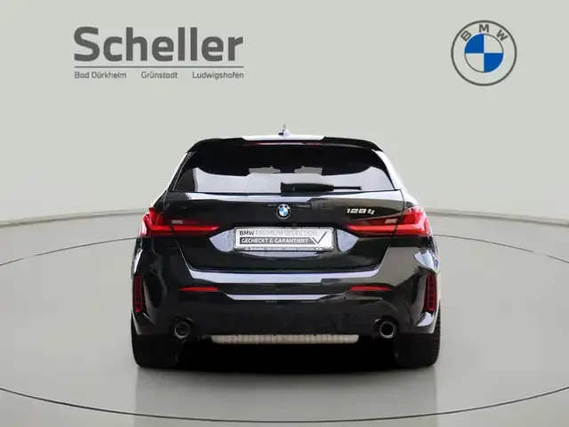 BMW 128