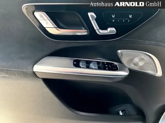 Mercedes-Benz EQE 43