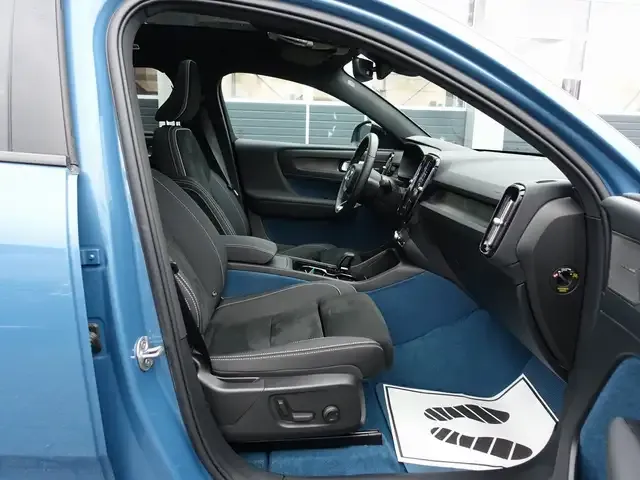 Volvo C40