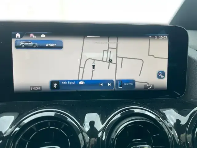 Mercedes-Benz GLA 220