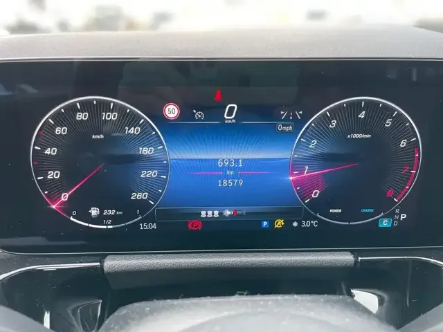 Mercedes-Benz GLA 220