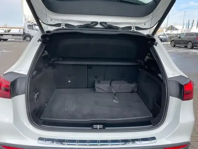 Mercedes-Benz GLA 220