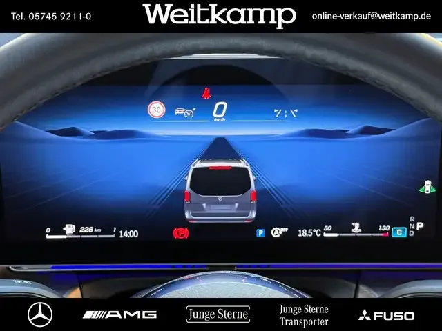 Mercedes-Benz V 220