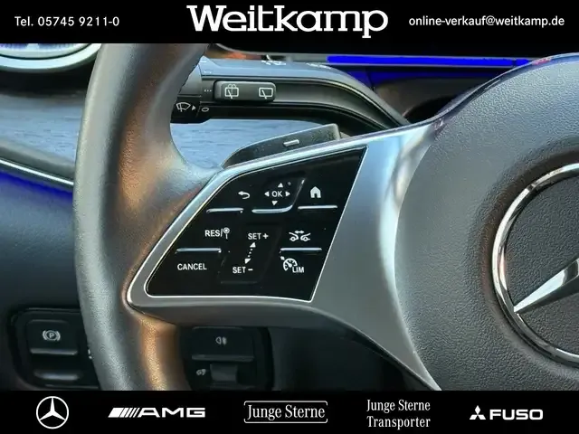 Mercedes-Benz V 220