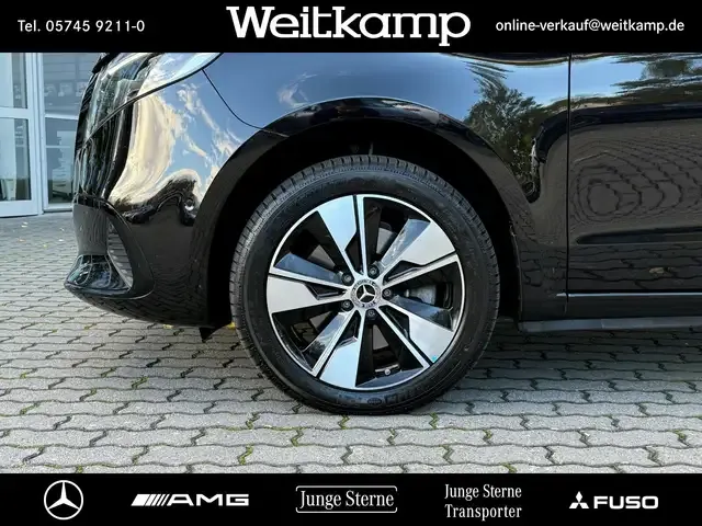 Mercedes-Benz V 220