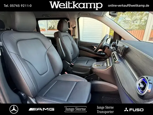 Mercedes-Benz V 220