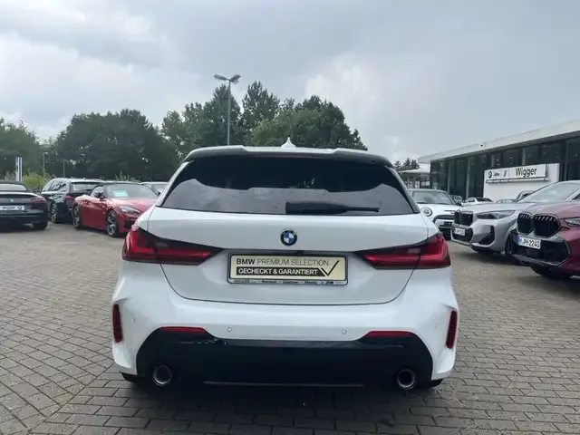 BMW 128