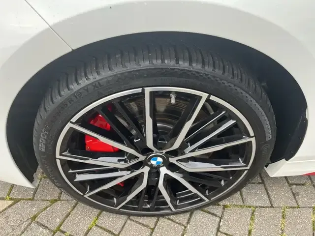 BMW 128