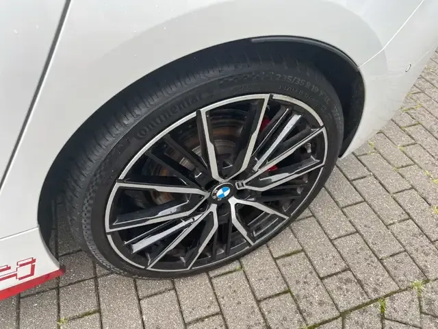 BMW 128