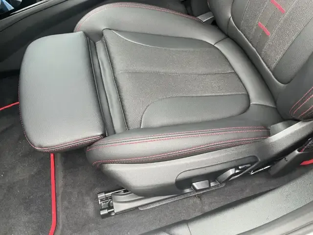 BMW 128
