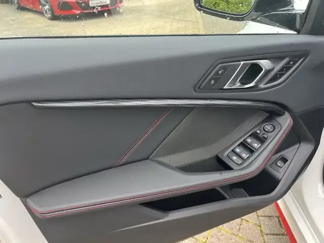 BMW 128