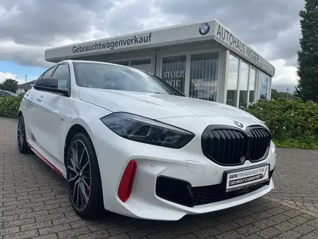 BMW 128