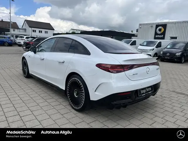 Mercedes-Benz EQE 53