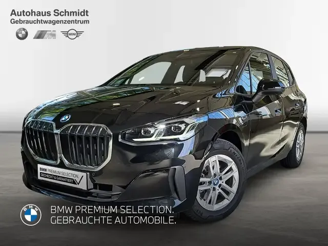 BMW 225