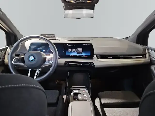 BMW 225
