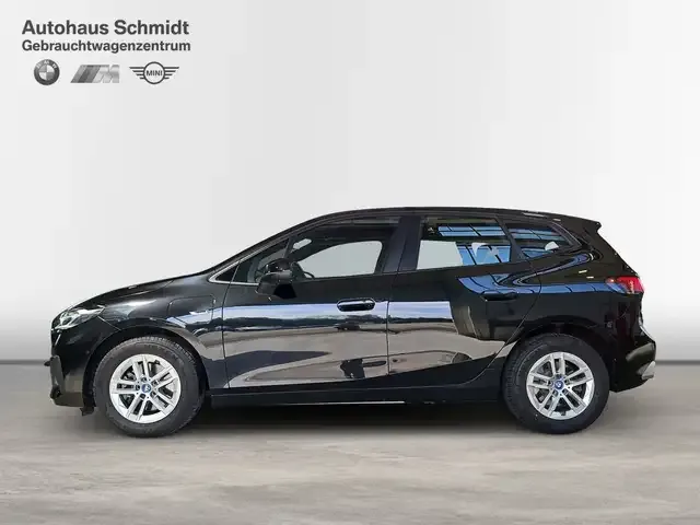 BMW 225
