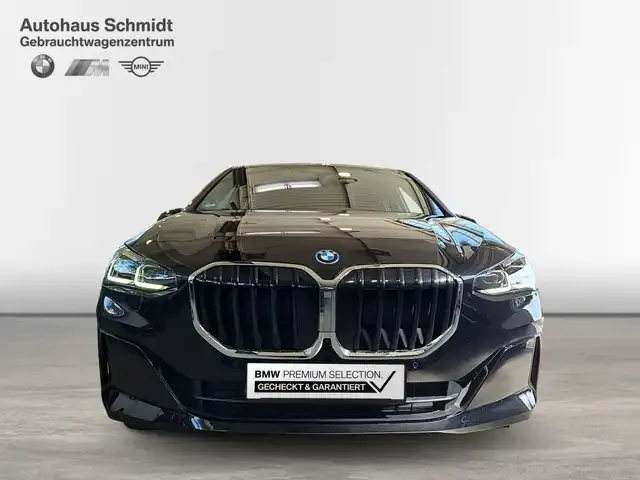BMW 225
