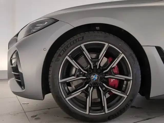 BMW 440