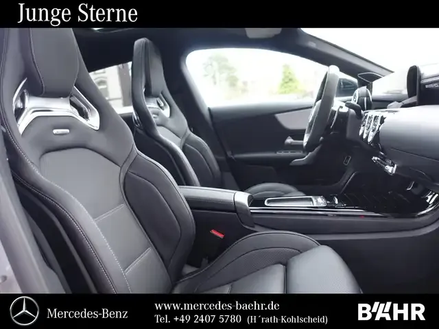 Mercedes-Benz CLA 45 AMG