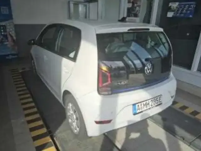 Volkswagen e-up!