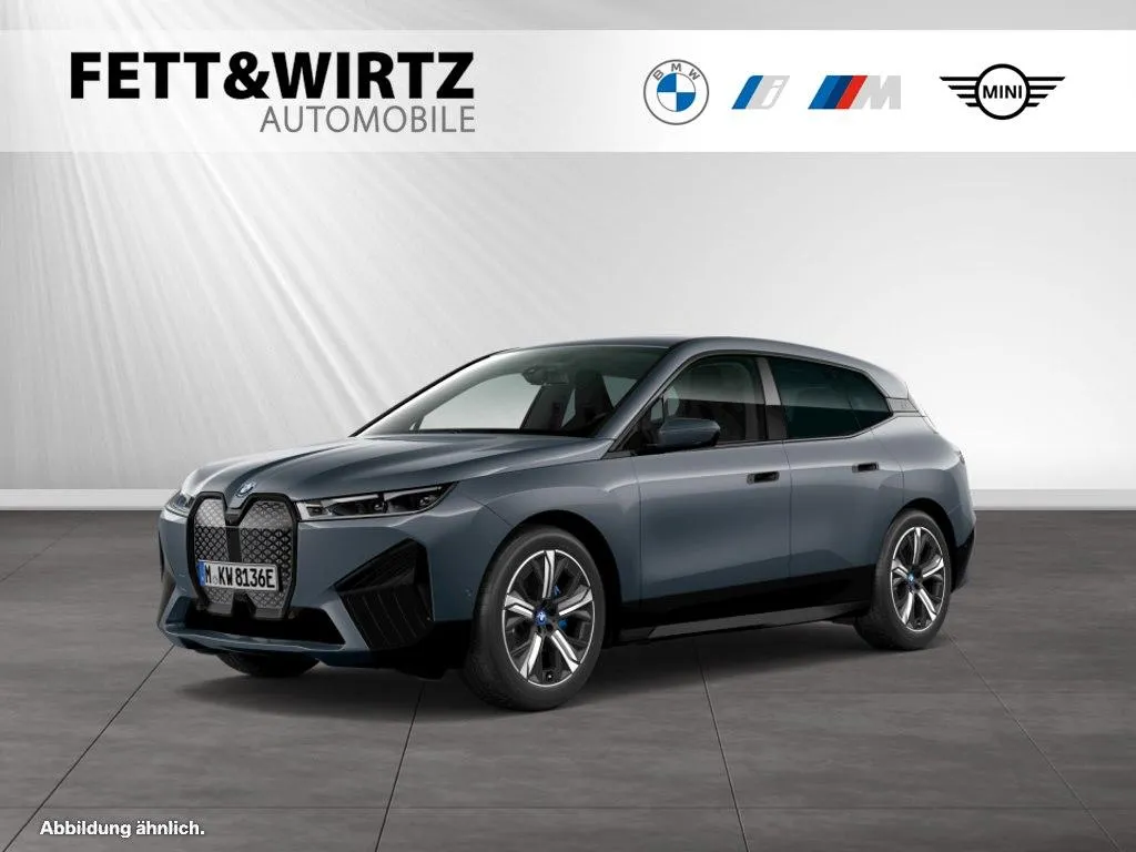 BMW iX